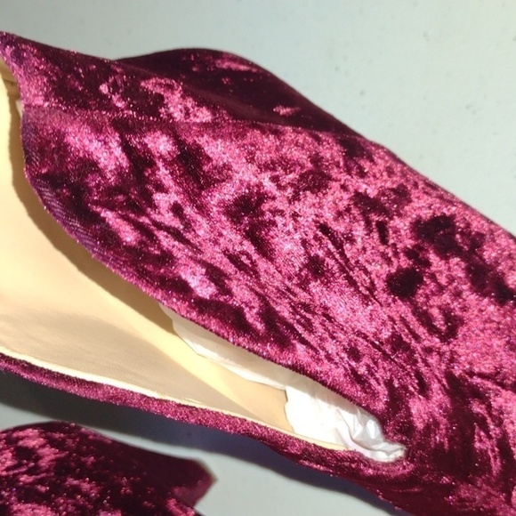 VINCE Camuto Evanata Crushed Velvet Bootie Red size 8.5 - Picture 10 of 14